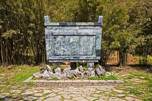 河南百川市政 領(lǐng)略南陽(yáng)臥龍崗 三分天下